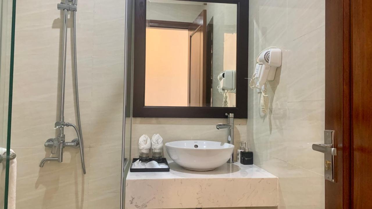 Paragon Noi Bai Hotel & Pool Hanoi Exterior photo