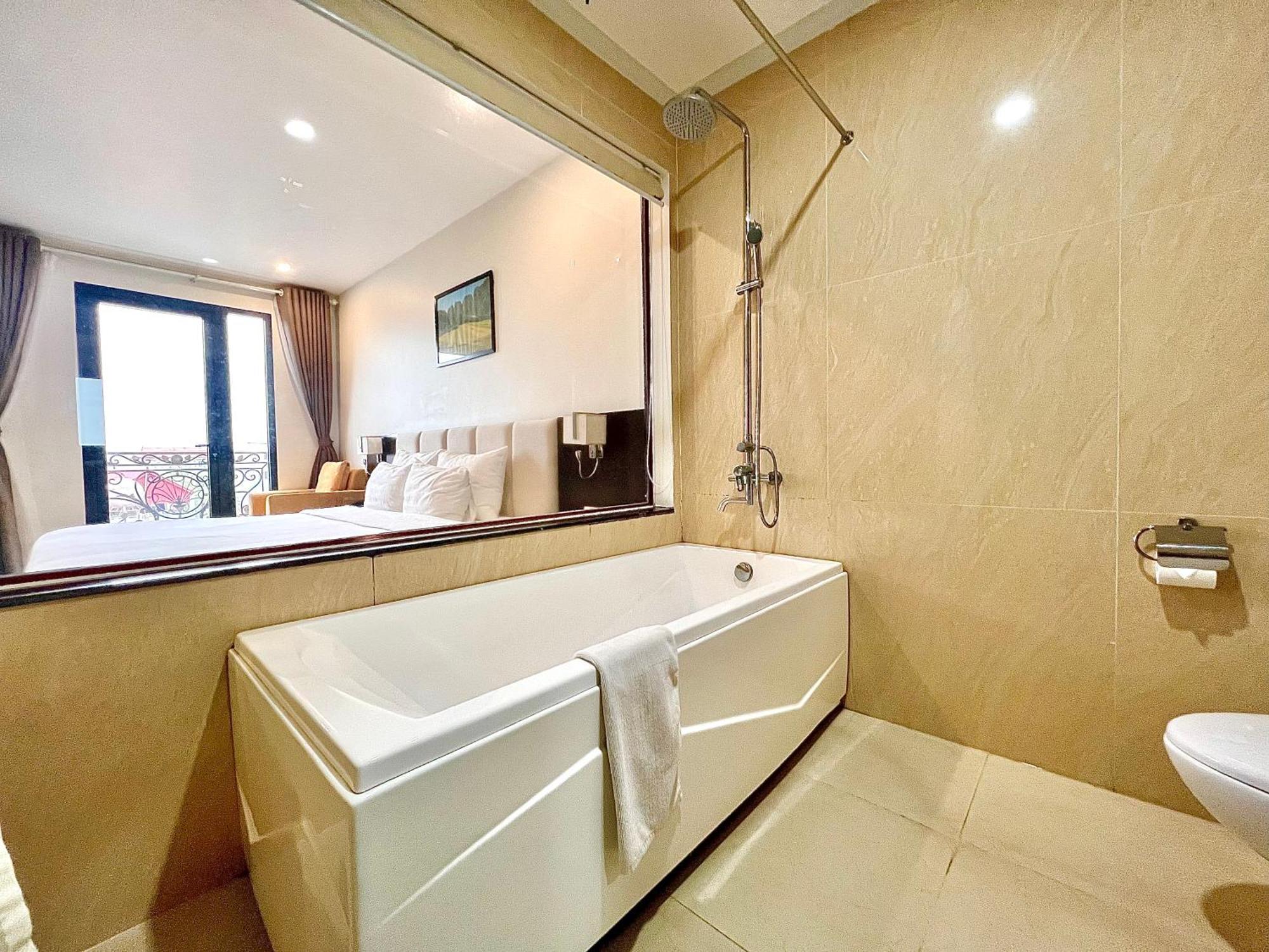 Paragon Noi Bai Hotel & Pool Hanoi Exterior photo